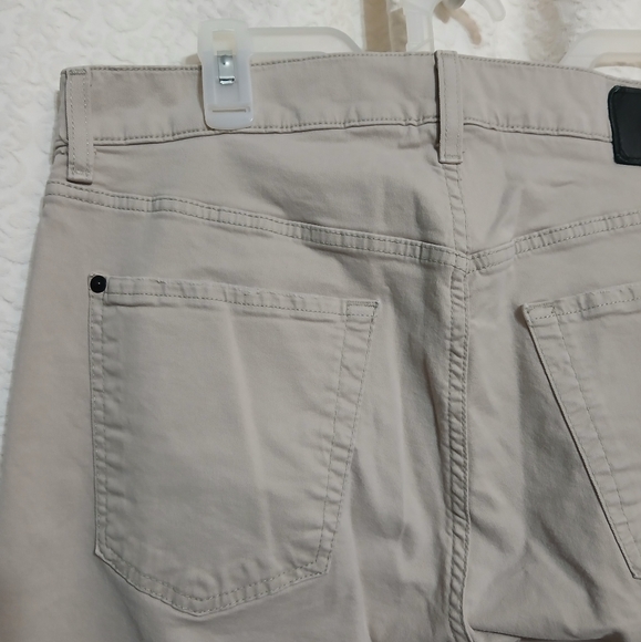 7 For All Mankind Men's Slim Fit Tan Jeans - Picture 5 of 9